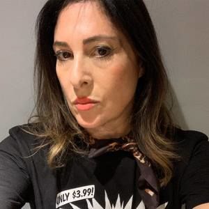 Meet your Posher, Leala